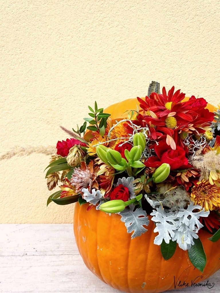 Pumpkin Art - Kürbis mit Blumen verzieren