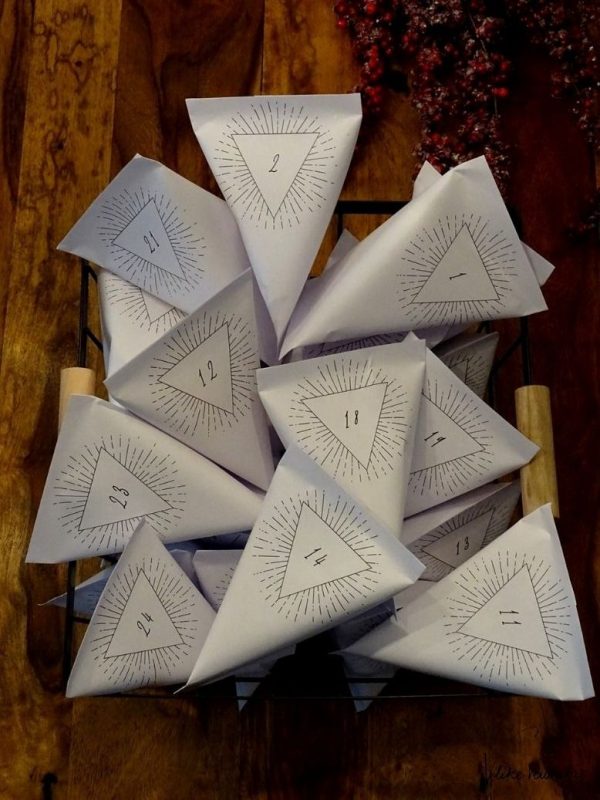 24 Adventkalendersäckchen mit Dreiecken (klein) – Bild 7