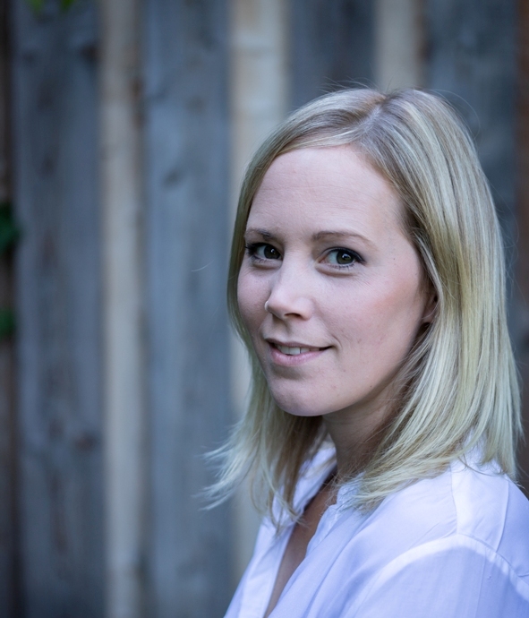 Veronika Fischer ist freie Texterin und Bloggerin aus Wien.
