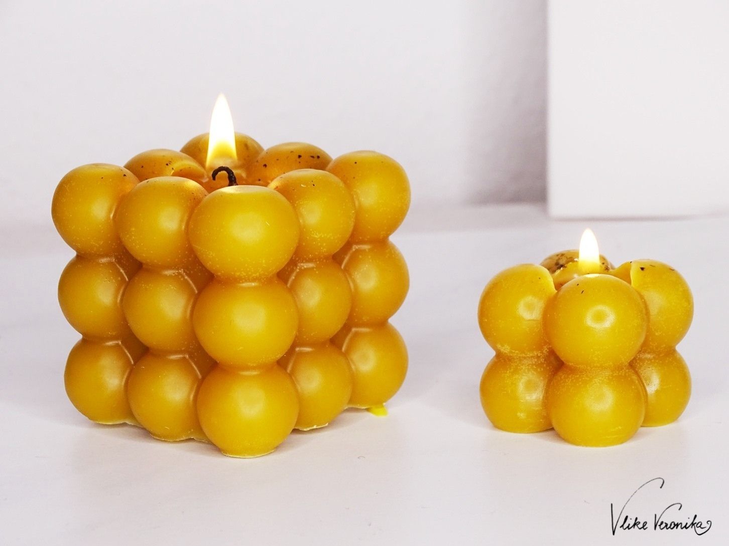 Schritt für Schritt zur selbst gemachten Bubble Candle mit der DIY-Anleitung von Kreativbloggerin Veronika Fischer aus Wien, Österreich.