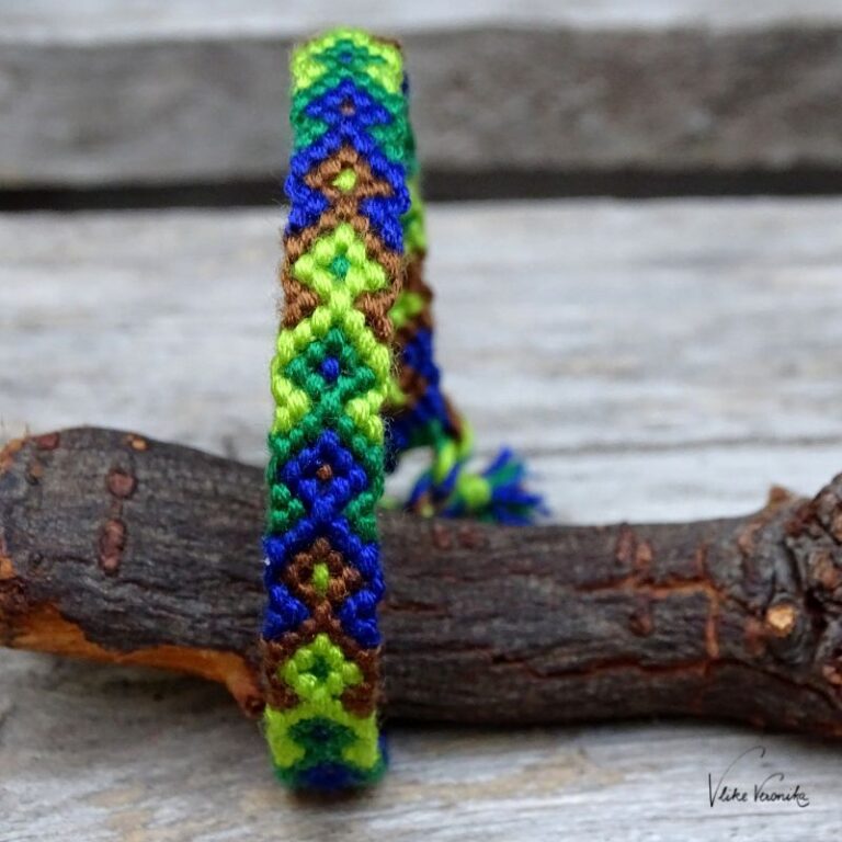 VlikeVeronika_Anleitungen für V-Muster und Pfaumuster knüpfen_02