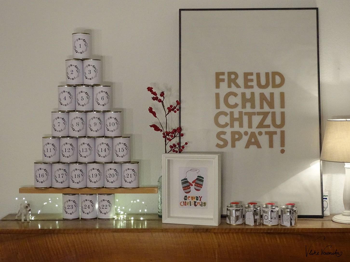 Mit der Druckvorlage kannst Du Dir einen eigenen Adventkalender aus Dosen basteln.