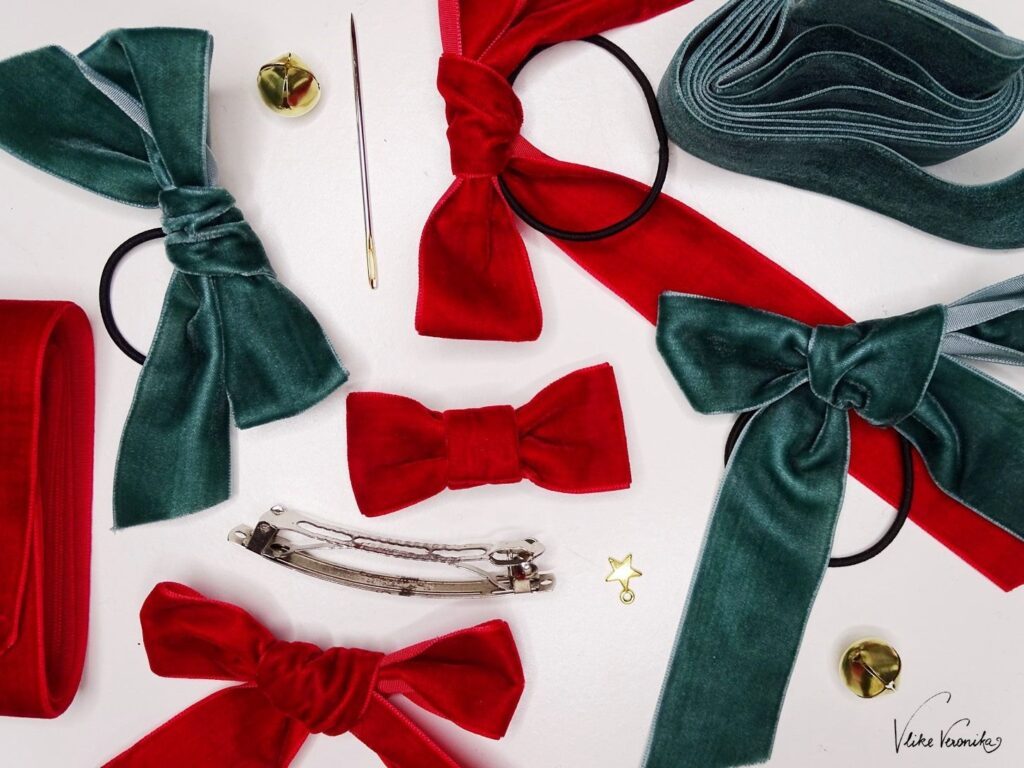 Bastle dir Haarspangen aus Samtbändern als Weihnachtsaccessoire für die Haare.