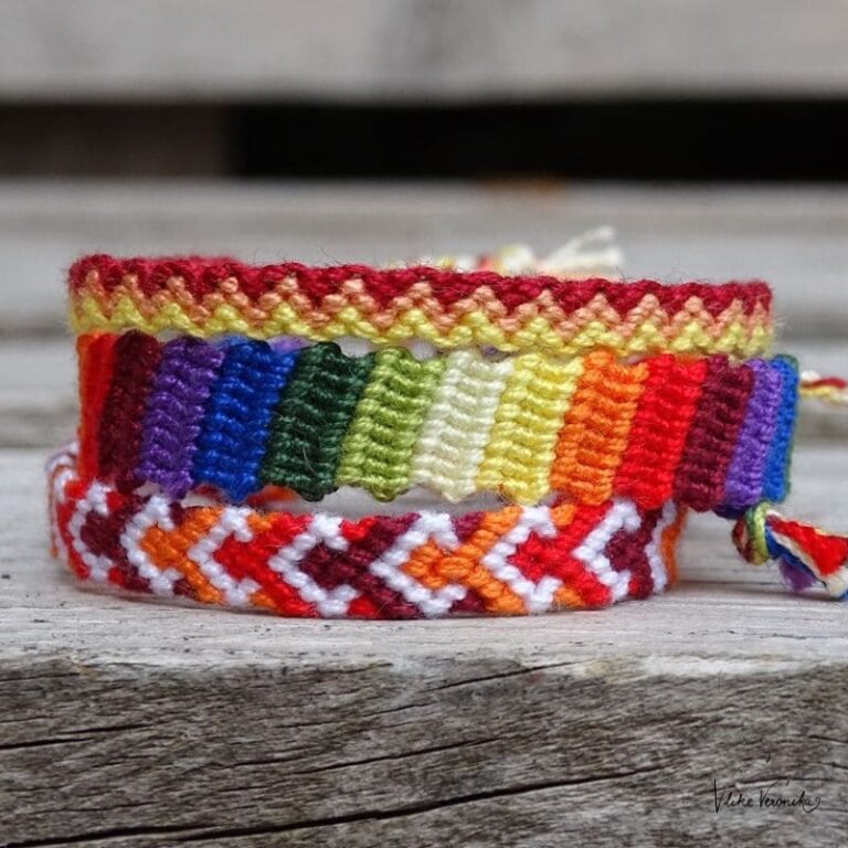 So schön bunt kannst du mit Häkelgarn knüpfen.