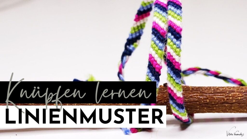 Lerne, wie man Streifen bzw. Linien in Armbänder knüpft