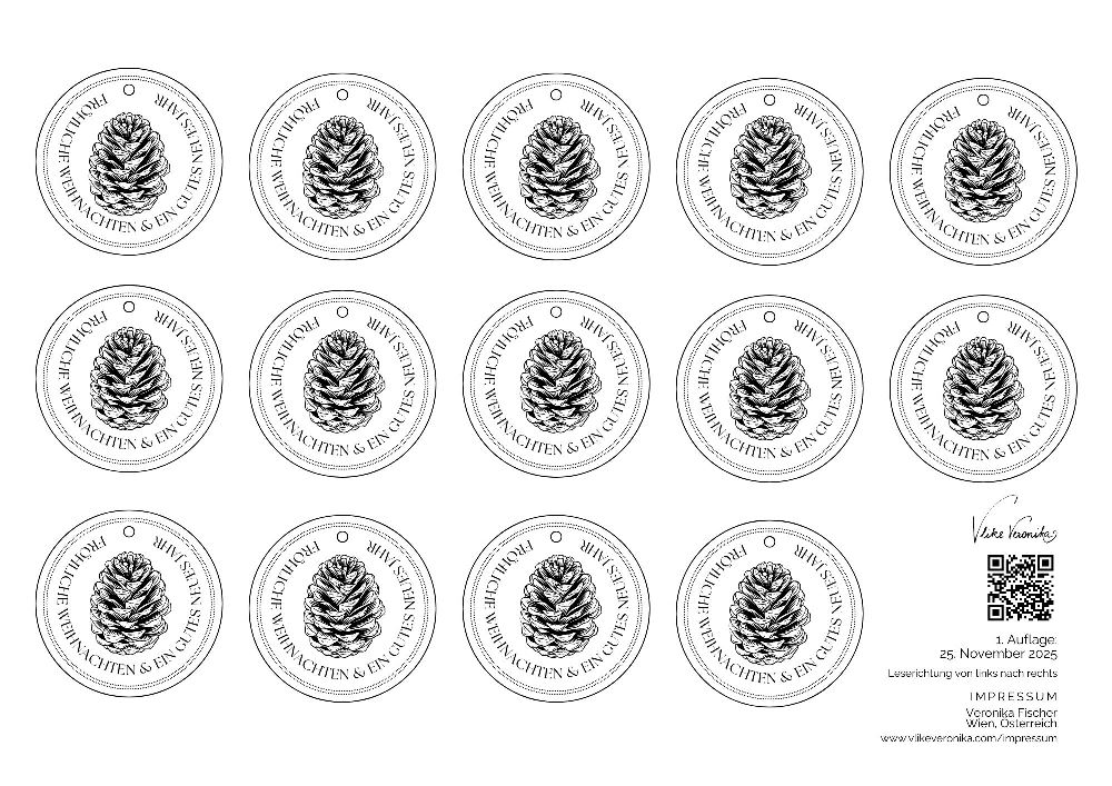 Geschenkanhänger in Schwarz-Weiß mit Kiefernzapfen und Schriftzug von links nach rechts