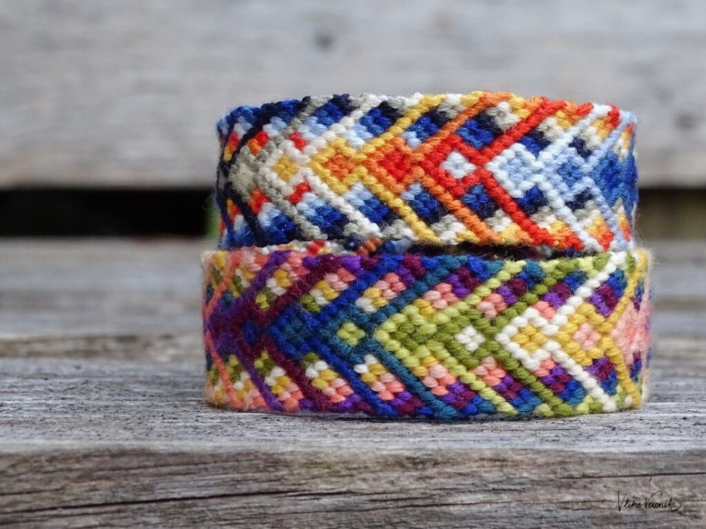 Entdecke die PDF-Knüpfanleitung Tango für Freundschaftsbänder mit Pfeilmuster